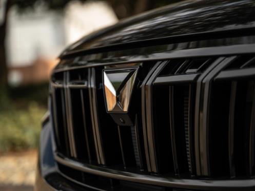 2026 Mahindra XUV700 2.0T AX7 L Black Edition for sale