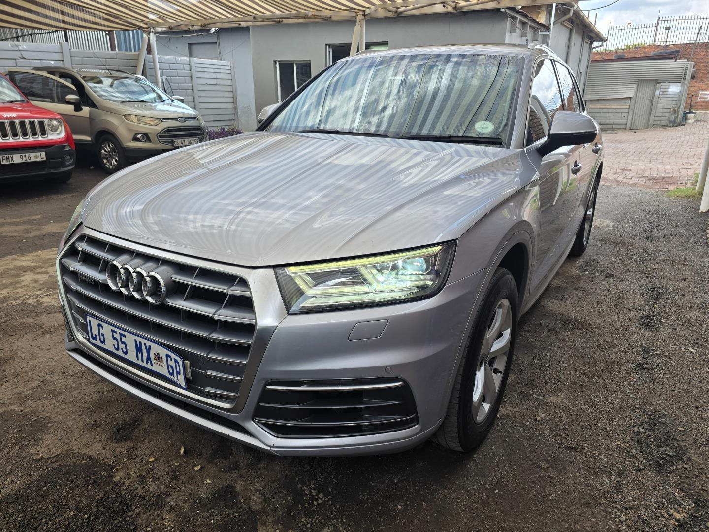 Audi Q5 2.0TDI Quattro Sport Motorcade CC