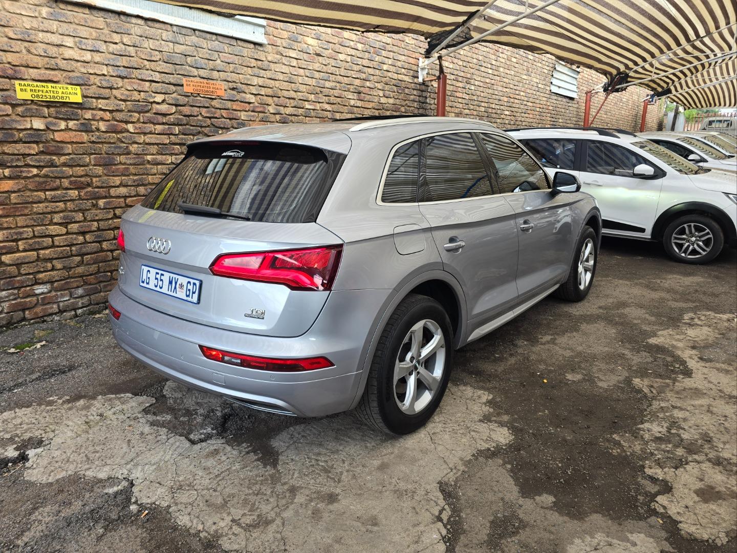 Audi Q5 2.0TDI Quattro Sport Motorcade CC