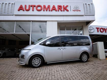 Hyundai Staria 2.2D Multicab Freeway Toyota