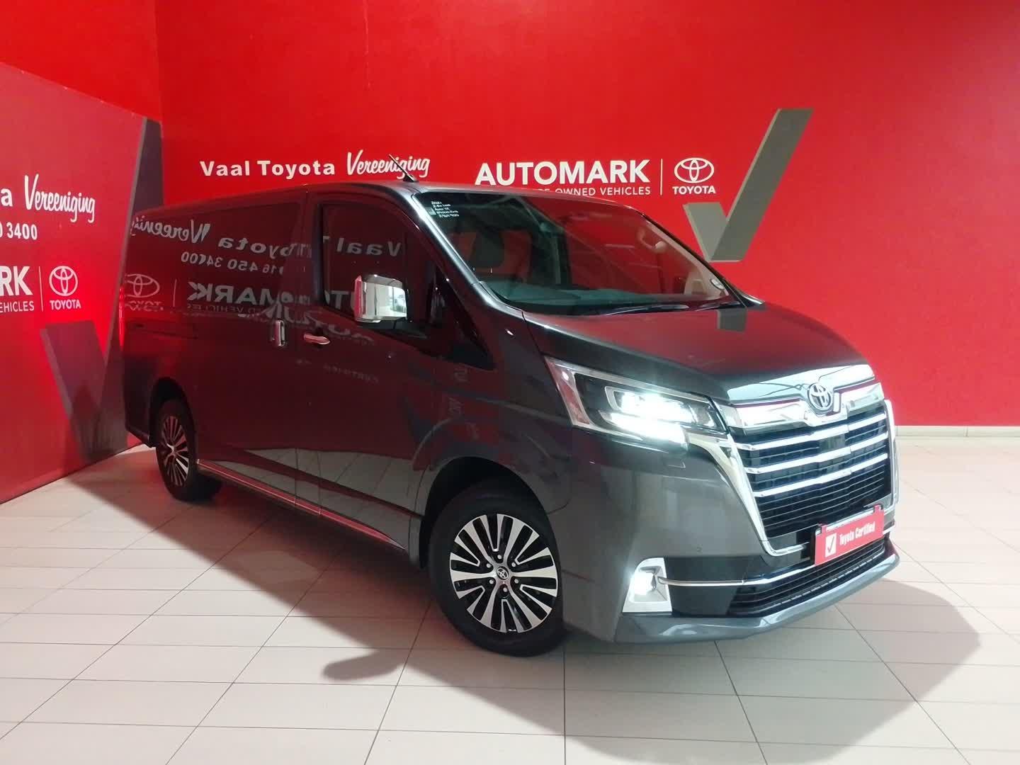 Toyota Quantum 2.8 LWB bus 9-seater VX Premium for sale in Vereeniging ...
