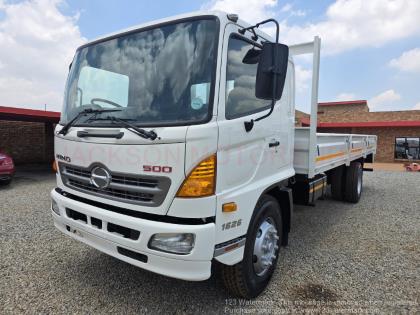 Hino 500 Series 1626, 4x2, FITTED WITH BRAND NEW 7.600 METER LONG DROPSIDE BODY, +/-382 000KM's Jackson Motors JHB