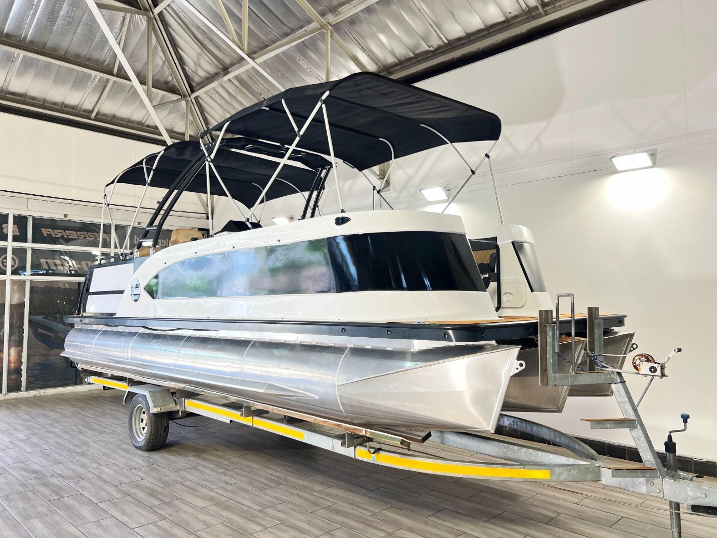 Spitfire 7500 Waterworld