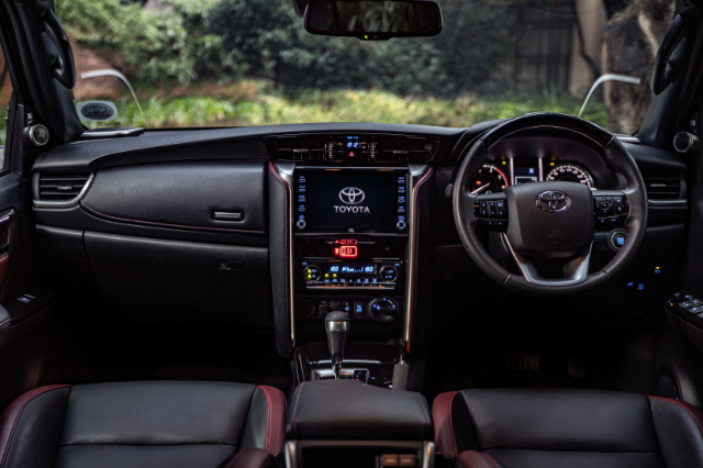 Toyota Fortuner Buyer Guide Buyer's Guide 2015 2016 2017 2018 2019 2020 2021 2022 2023 2024 2025