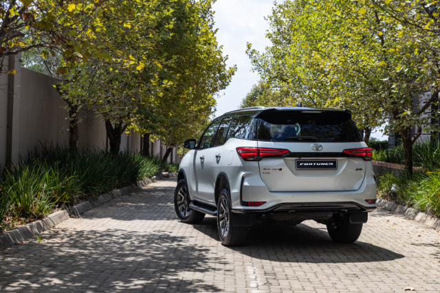 Toyota Fortuner Buyer Guide Buyer's Guide 2015 2016 2017 2018 2019 2020 2021 2022 2023 2024 2025