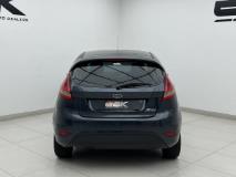Ford Fiesta 5-door 1.4 Ambiente Ebk Auto Dealers LA Rochelle