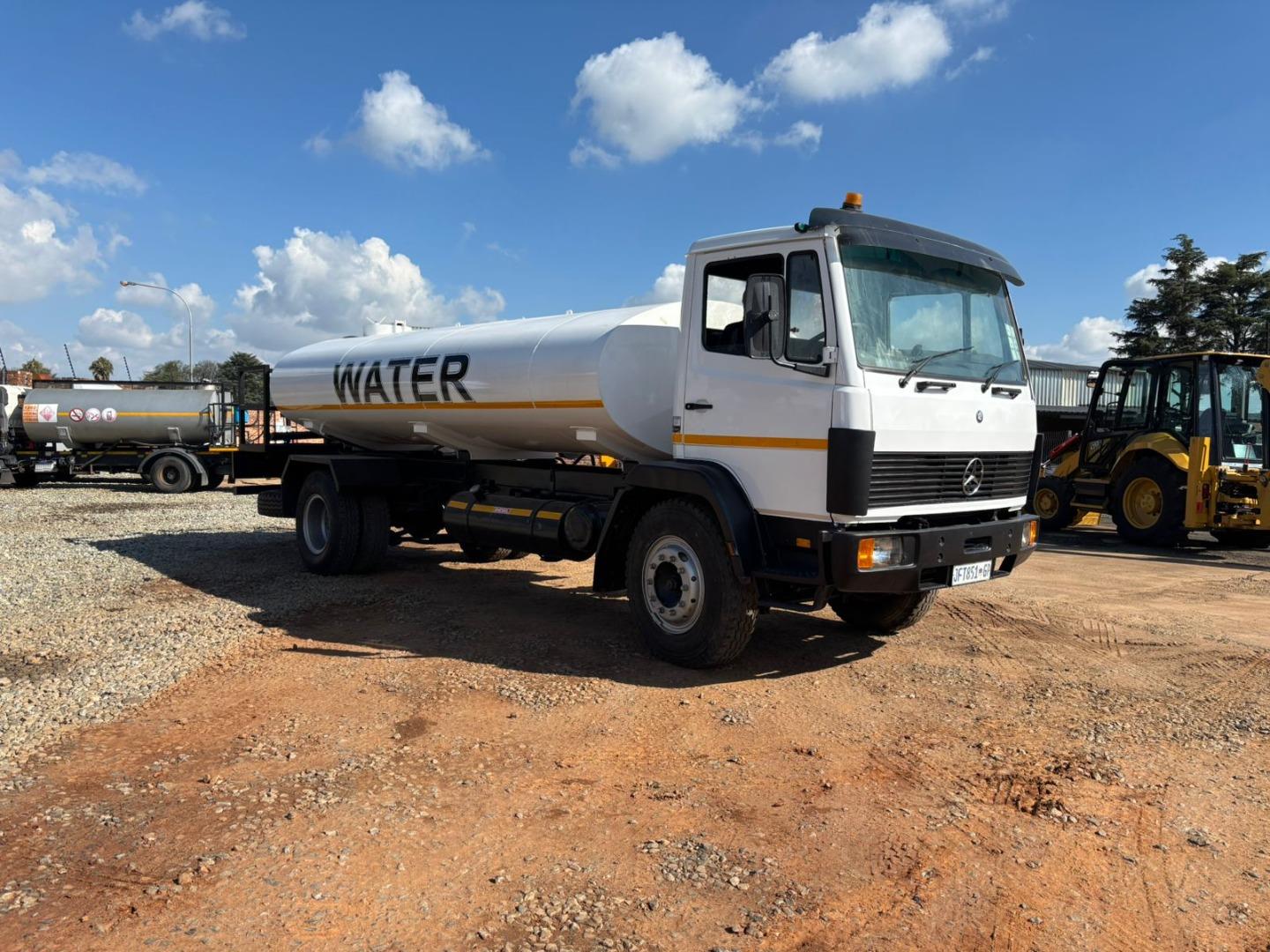 Mercedes-Benz ECONOLINER 10 000L WATER TANKER Rokon Truck and Plant Sales