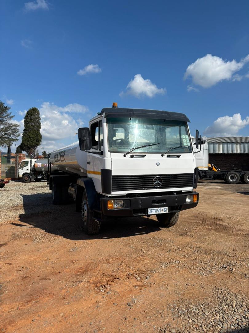 Mercedes-Benz ECONOLINER 10 000L WATER TANKER Rokon Truck and Plant Sales