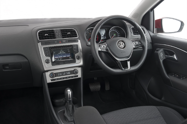 Volkswagen Polo 6C interior