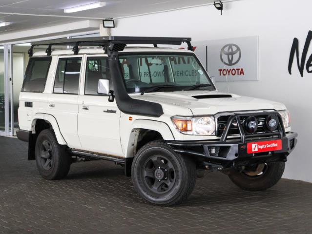 Toyota Land Cruiser 76 4.5D-4D LX V8 Station Wagon for sale in