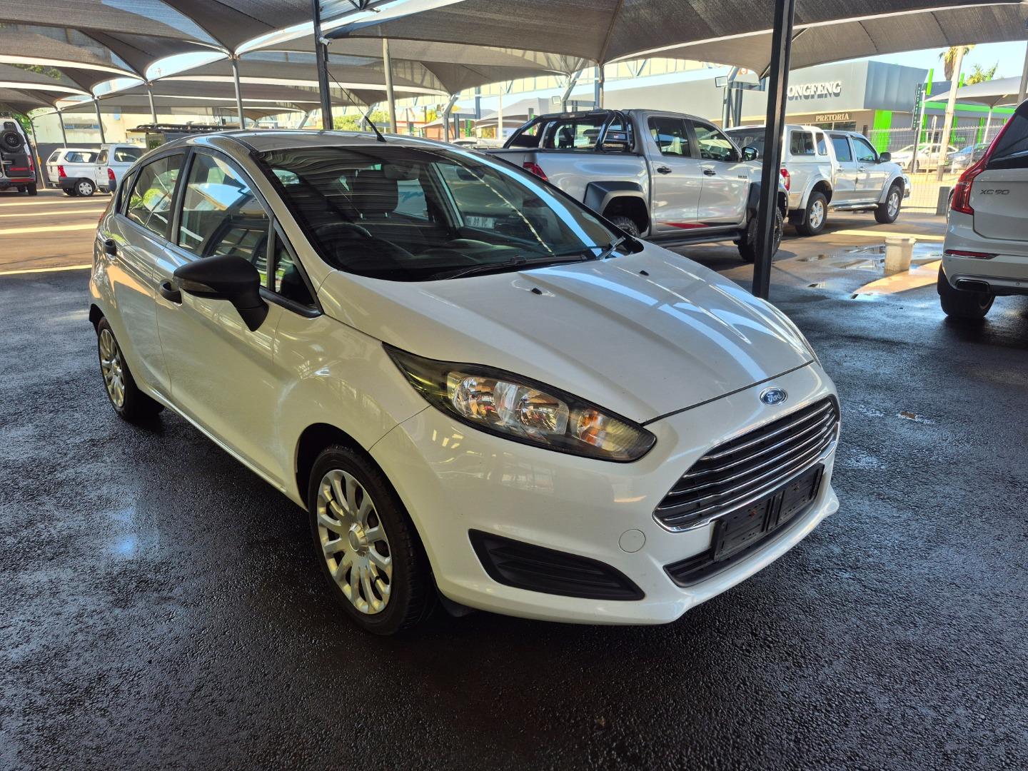 Ford Fiesta 5-door 1.4 Ambiente Mr Wheels