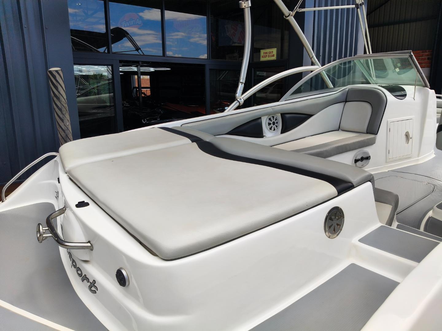 Acecraft Sunsport 2350 with v8 merc cruiser AUTOMATIC for sale in