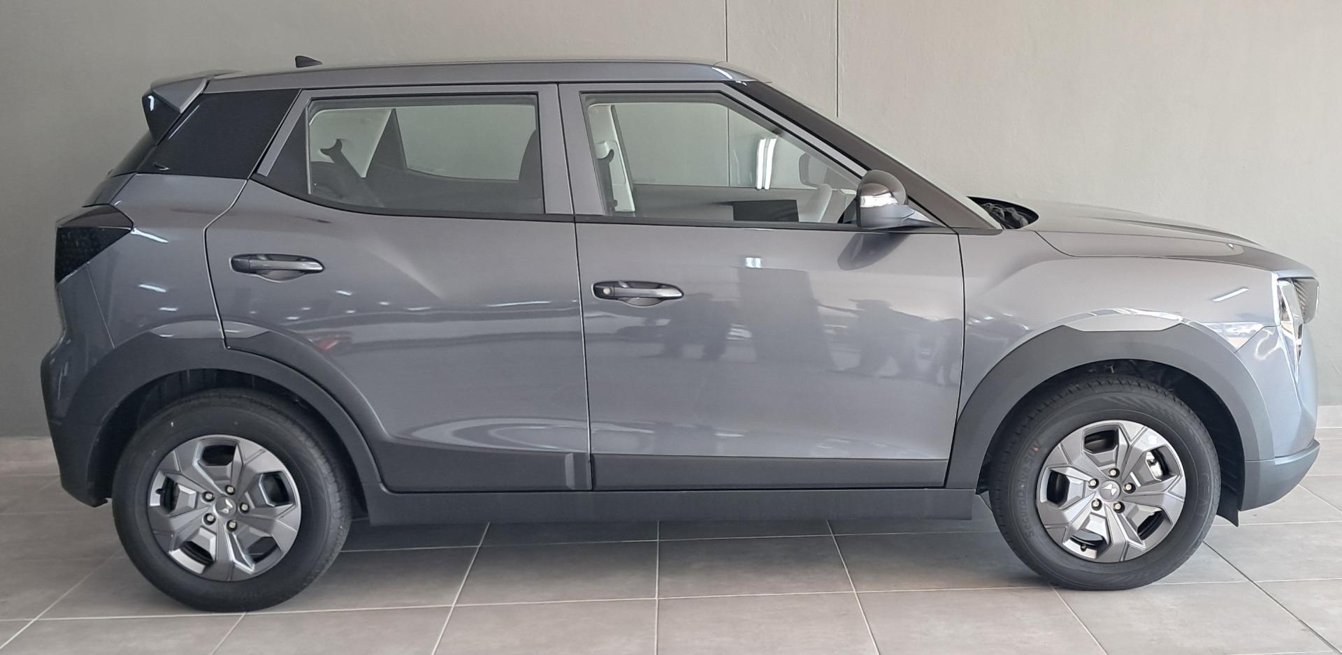 Mahindra XUV 3XO 1.2T MX2 Auto Mahindra Centurion