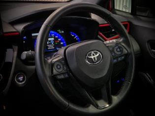 2023 Toyota Corolla Cross 1.8 Hybrid Gr-sport for sale