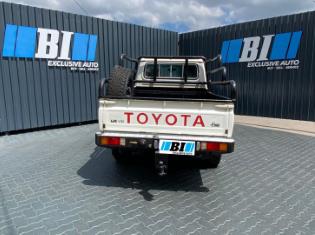 2015 Toyota Land Cruiser 79 4.5D-4D LX V8 for sale