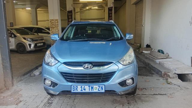 Hyundai ix35 2.0 Executive Goldennn Autos