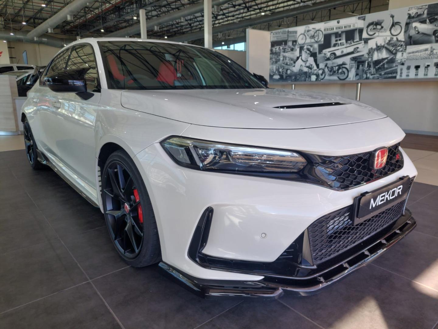 White 2025 Honda Civic Type R 