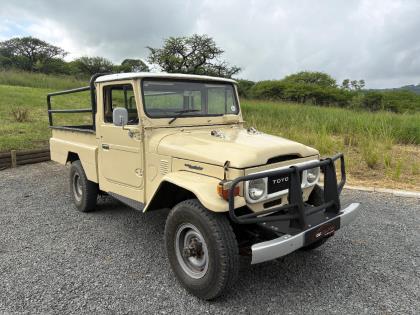 Toyota Land Cruiser FJ45 Car Solutions