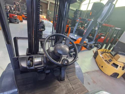 Toyota FD45N Forklift Exchange CC