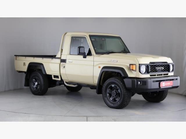 Toyota Land Cruiser 79 2.8GD-6 Single Cab Halfway Toyota Ottery