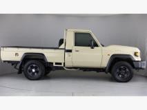 Toyota Land Cruiser 79 2.8GD-6 Single Cab Halfway Toyota Ottery