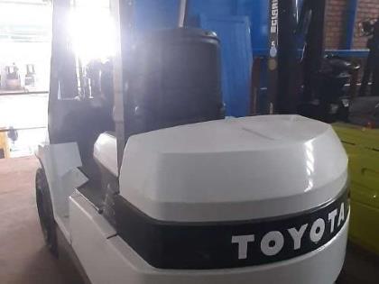 Toyota 7FBH30 Forklift Exchange CC