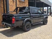 Mahindra Pik Up 2.2CRDe Double Cab 4x4 S11 Karoo Dusk Woodmead Auto Boksburg