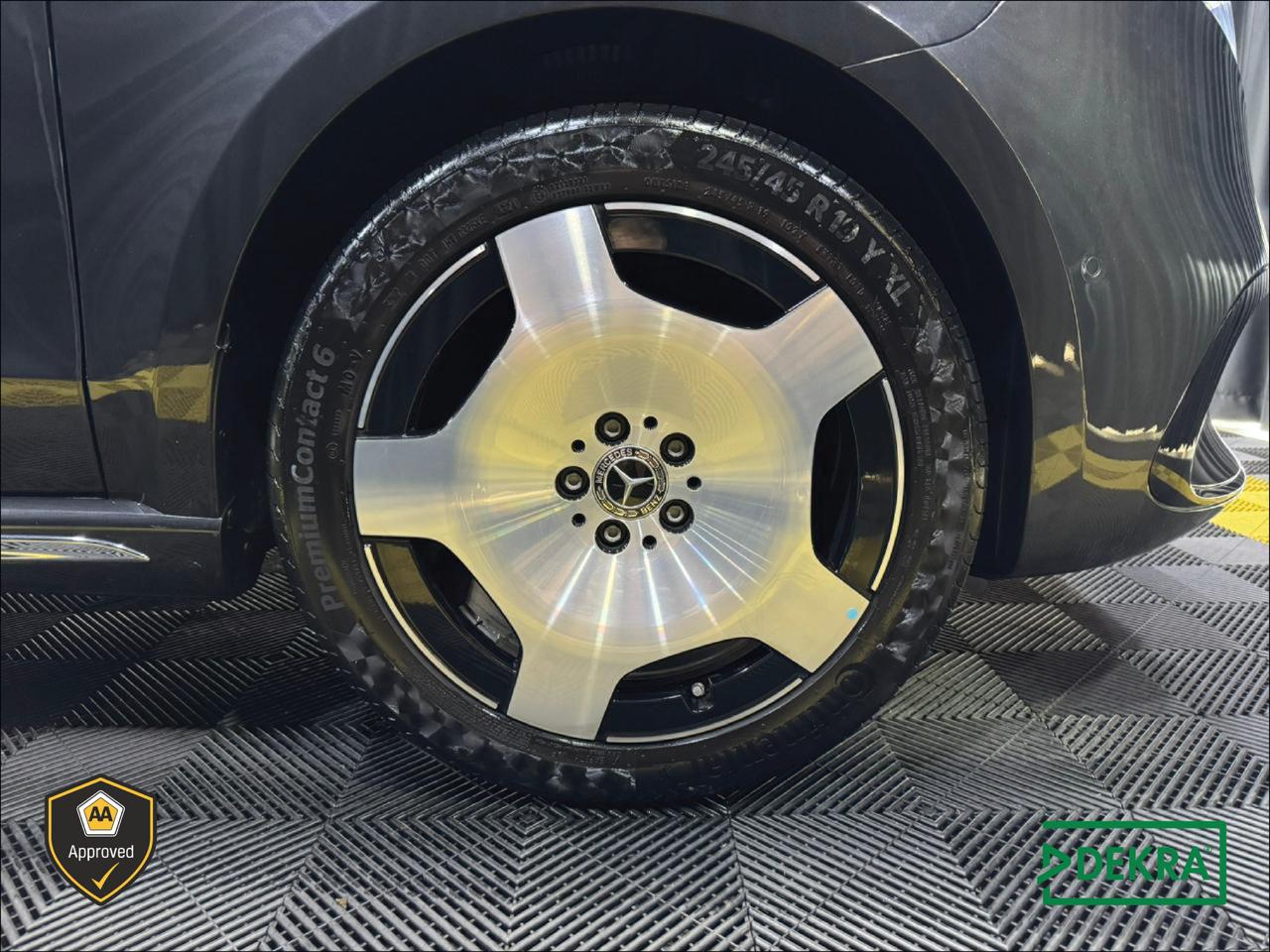 Mercedes-Benz V-Class V300d Exclusive Koos and Mike Cars