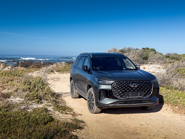 Chery Tiggo 8 1.5T CSH PHEV Apex plug-in hybrid long distance review in Pearly Beach in the Western Cape