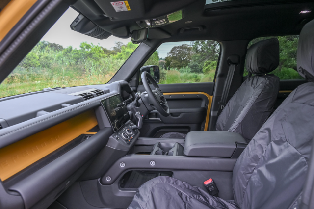 Land Rover Defender 110 Defender Trophy interior