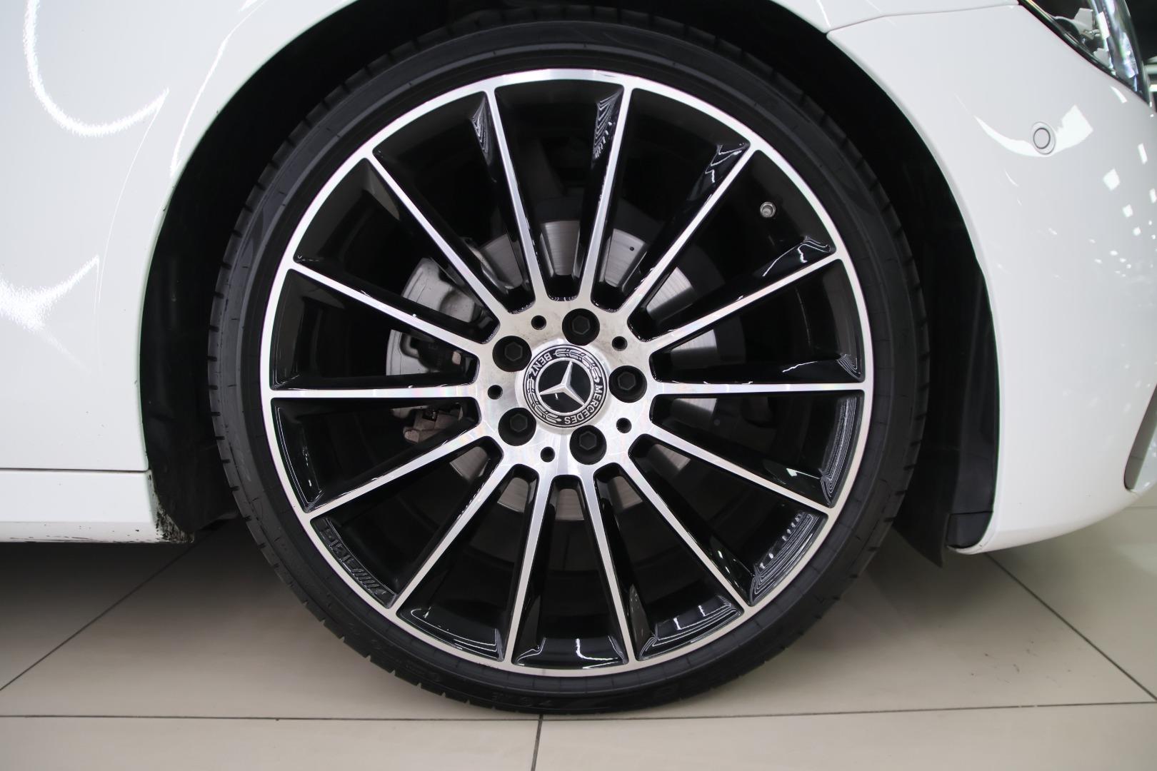 Mercedes-Benz E-Class E220d AMG Line Yas Marina Auto