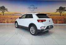 Volkswagen T-Roc 1.4TSI 110kW Design Naboom Toyota