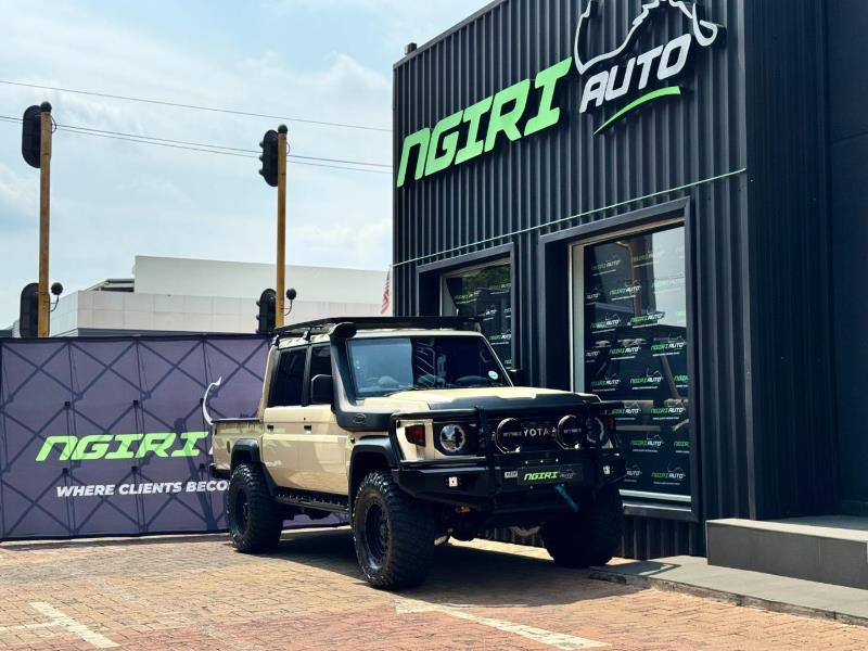 Toyota Land Cruiser 79 4.5D-4D LX V8 Double Cab for sale in