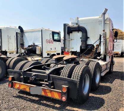 Freightliner ARGOSY Trans Wes Afslaers
