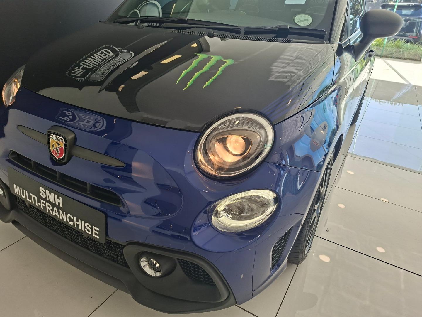 Abarth 500 500 595 Monster Energy Yamaha Cabriolet SMH-Multi Franchise Exclusive