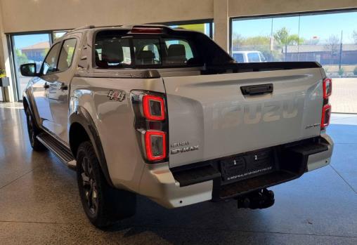 2026 Isuzu D-Max 3.0TD Double Cab V-Cross 4x4 for sale