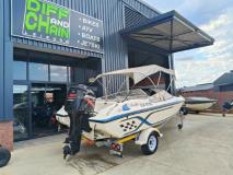 Raven Excel 19ft with 200 mercury optimax AUTOMATIC The Diff & Chain