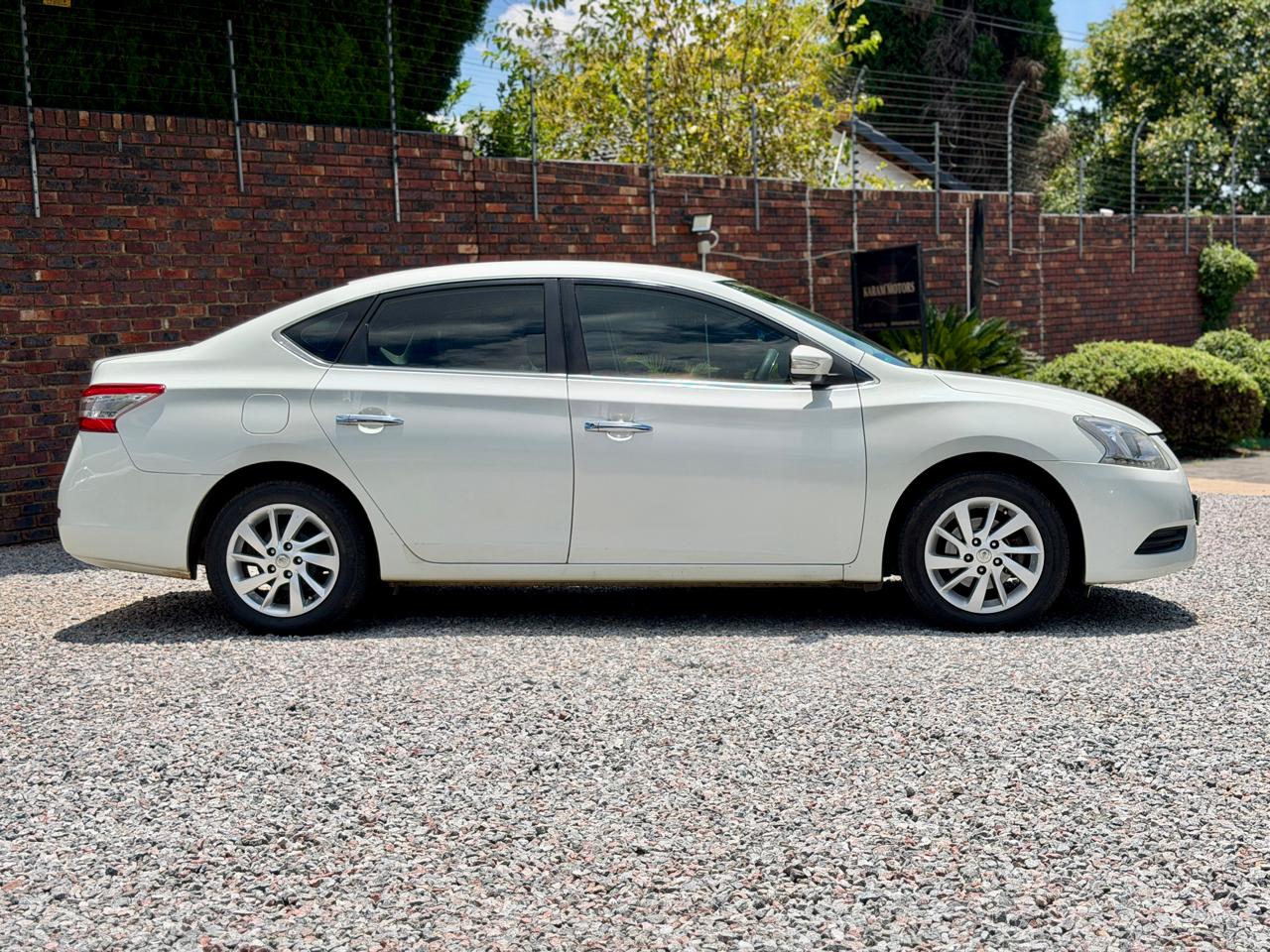 Nissan Sentra 1.6 Acenta Auto Fourbuy Fourways Gardens