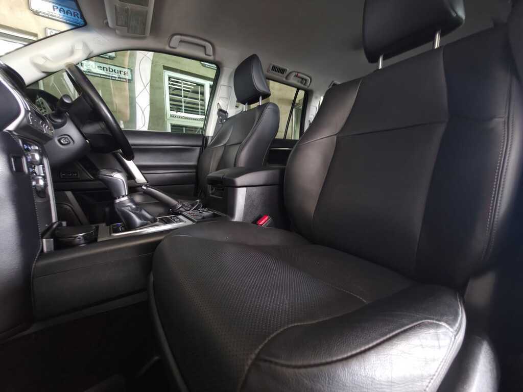 Toyota Land Cruiser Prado 3.0DT VX Auto Investments Middelburg