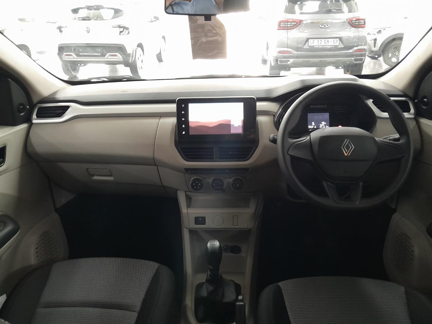 Renault Triber 1.0 Evolution Autocity Group New Cars
