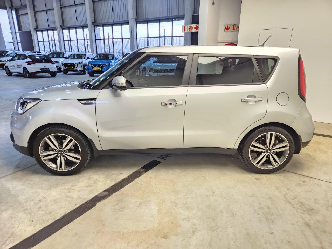 Kia Soul 2.0 Smart Auto Cubbi George