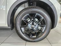 Suzuki Ignis 1.2 GLX Manual BB Sinoville Nissan
