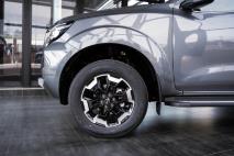 Nissan Navara 2.5DDTi Double Cab LE Plus Bruma Nissan