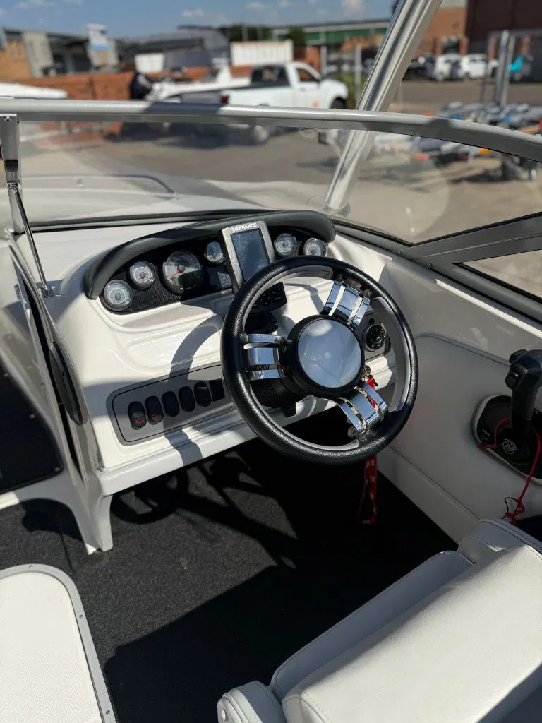 Panache 2150 BOAT WITH 5L V8 INBOARD MERCRUISER MOTOR UB Leisure