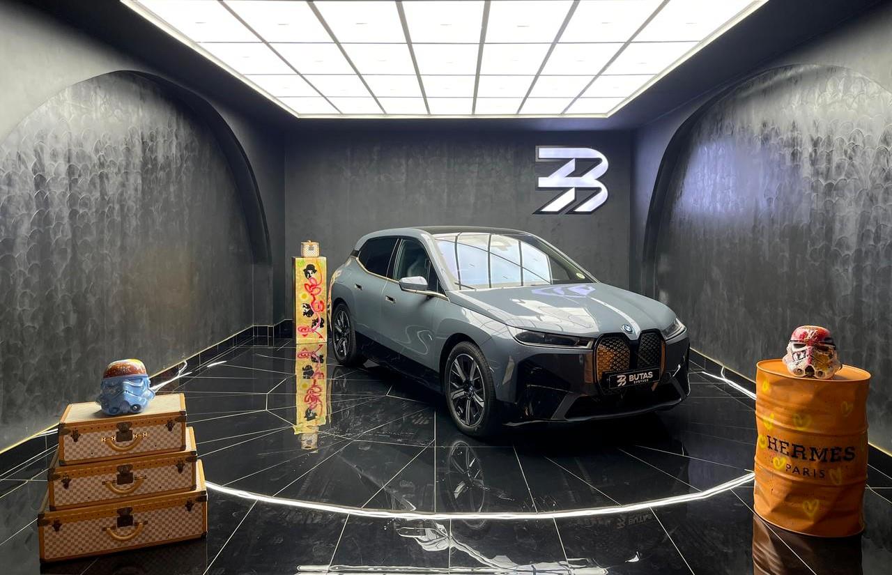 BMW iX xDrive40 Butas Exotics/Dadas Benoni