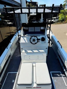 CARRYCAT 620 Center Console for sale