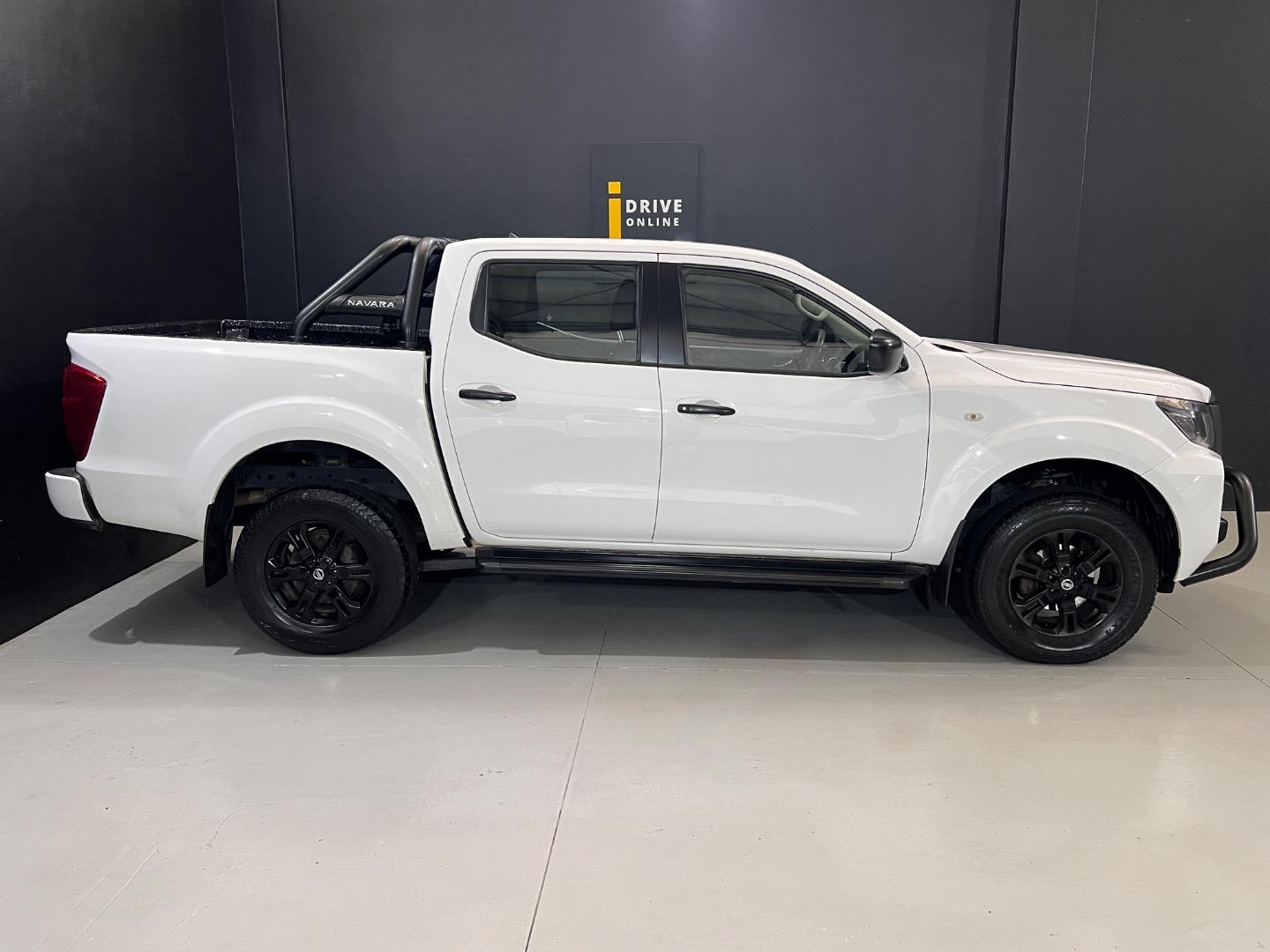 Nissan Navara 2.5DDTi Double Cab SE Plus 4x4 iDrive Online