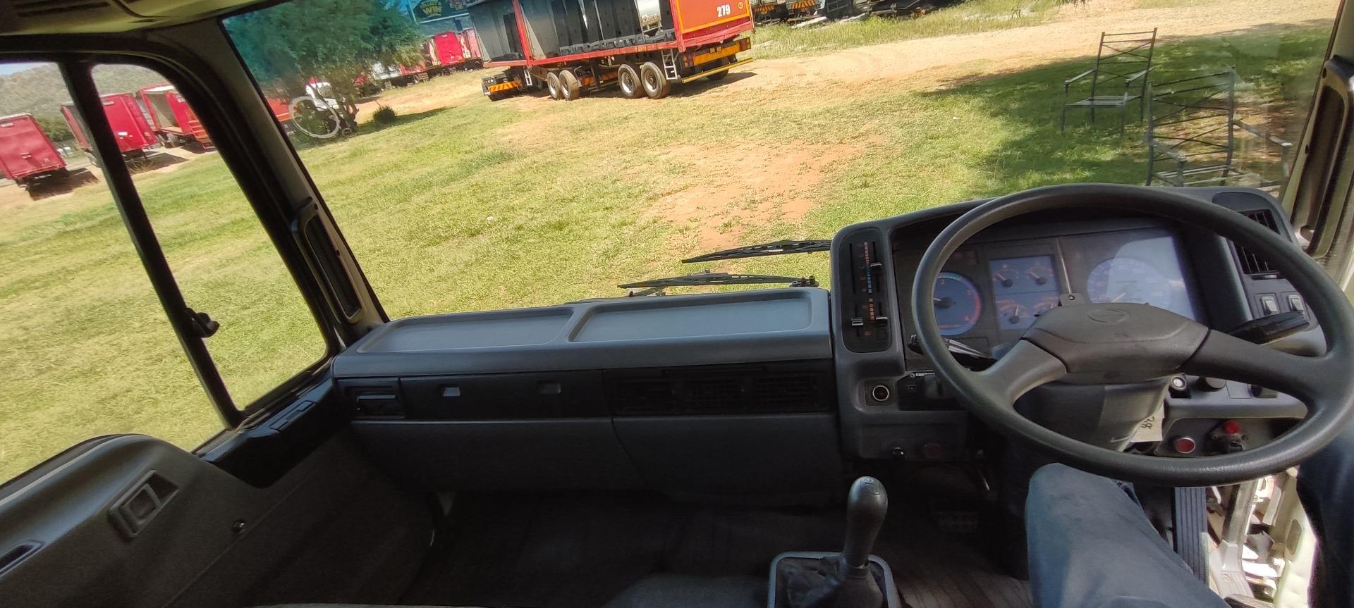 Hino Ranger 9-136 ROLL BACK Salaamat Motors