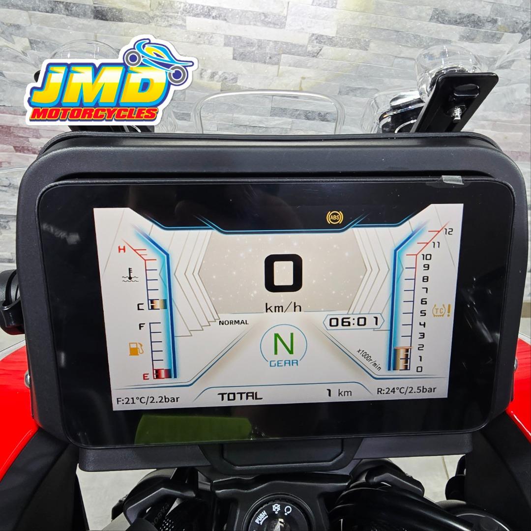 QJ Motor SRT 700 SX