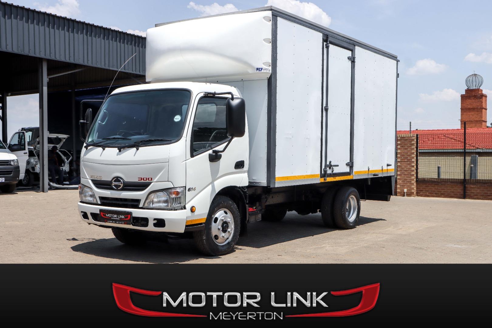 2017 Hino 300 Series 614 LWB F/C C/C for sale